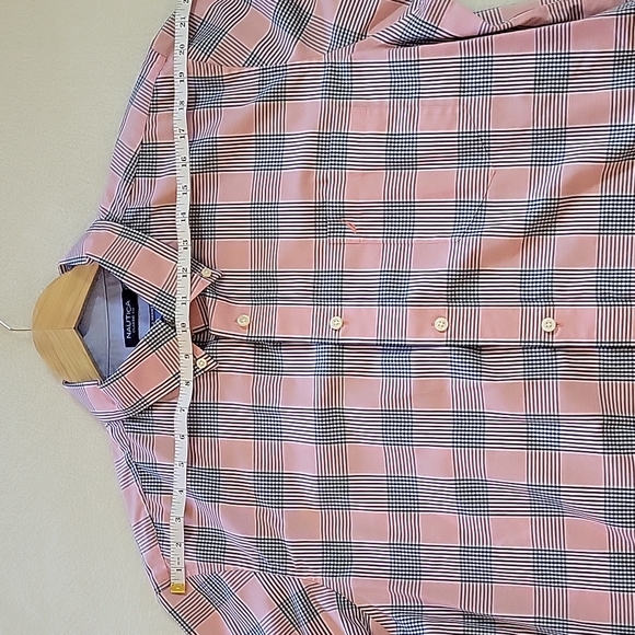 XL NAUTICA CLASSIC FIT WRINKLE RESISTANT PLAID SHIRT - Picture 7 of 9